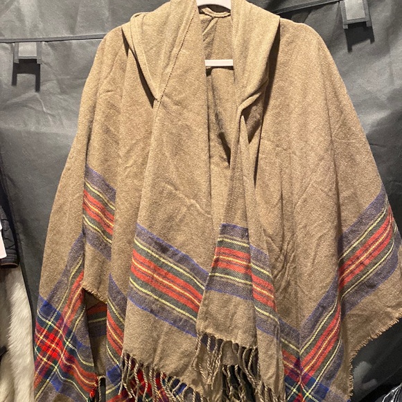Poncho - Picture 1 of 1